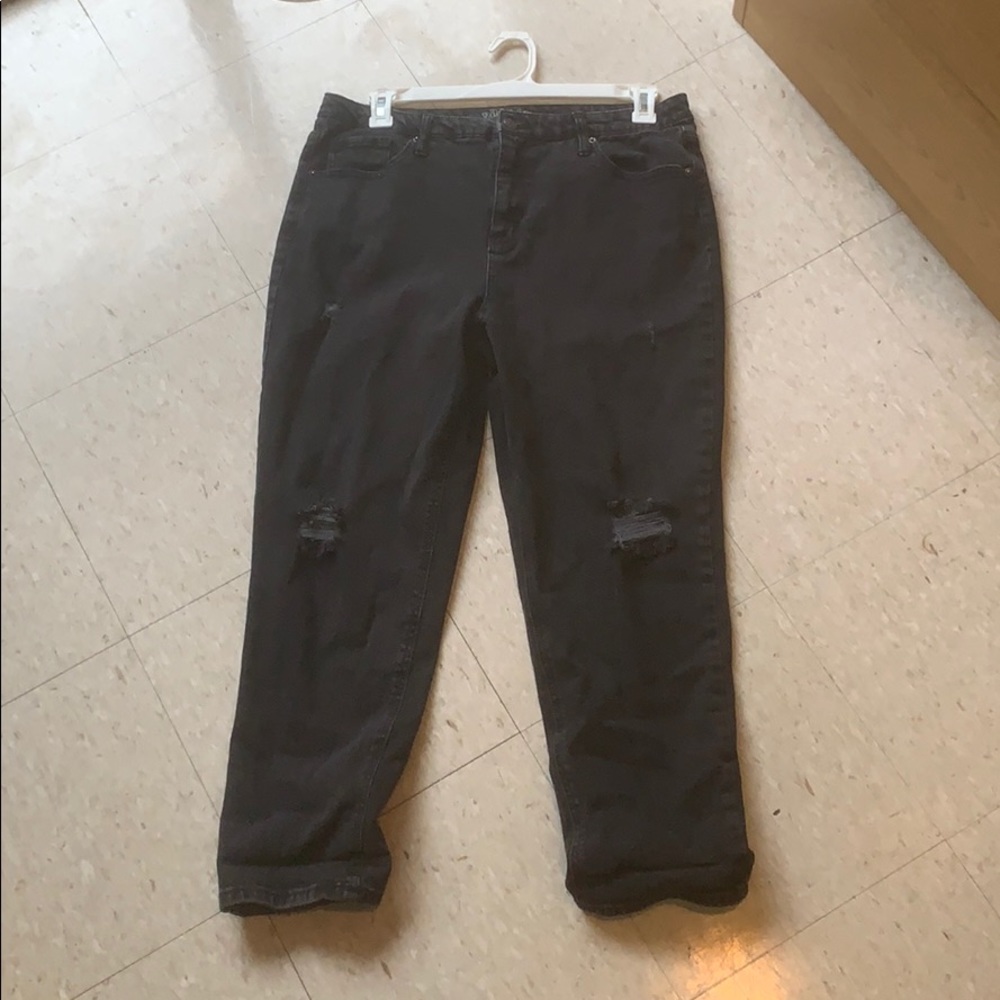 Black ripped mom jeans